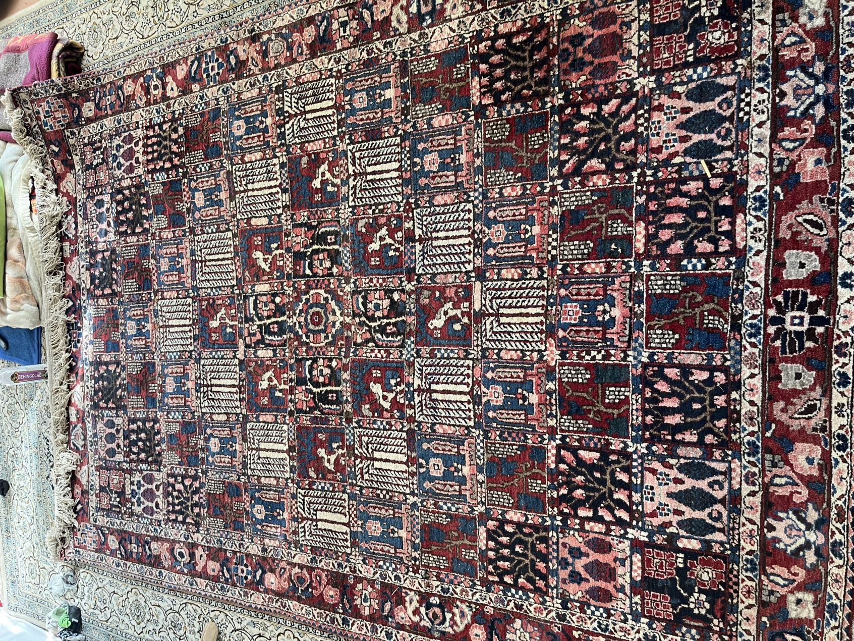 فرش دست بافت